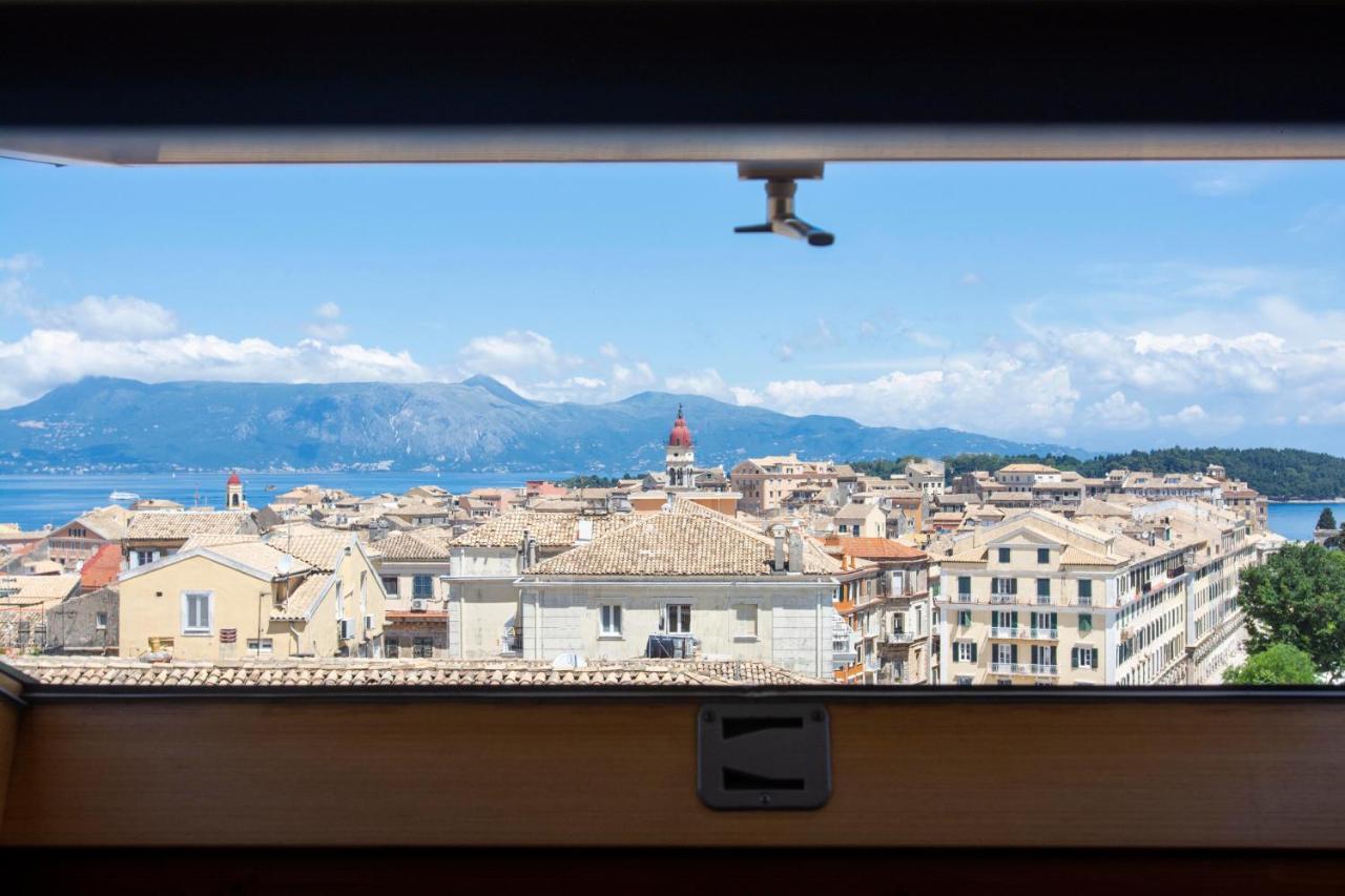 Stella'S Attic In Spianada - Old Town Apartment Corfu  Bagian luar foto