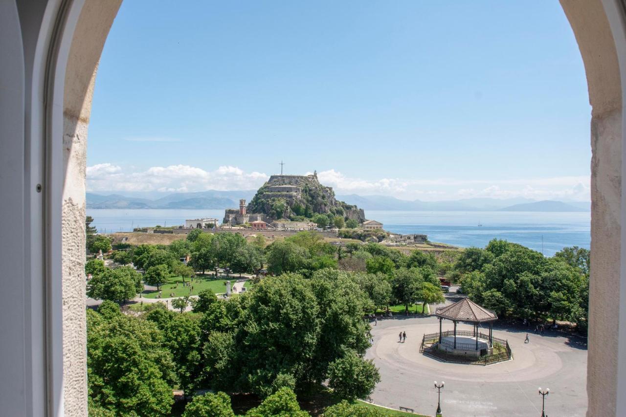 Stella'S Attic In Spianada - Old Town Apartment Corfu  Bagian luar foto